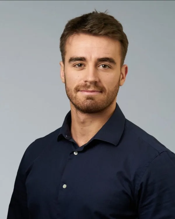 Dr Alec Burns — Metis Point
